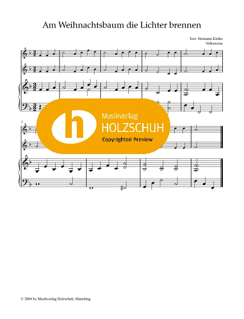 Am Weihnachtsbaum die Lichter brennen